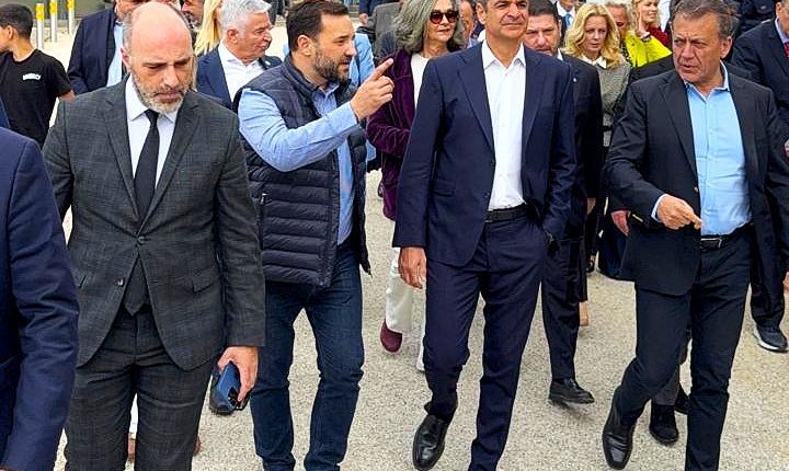 ΧΑΛΙΟΡΗΣ με ΜΗΤΣΟΤΑΚΗ στο κλειστό της Παιανίας 000