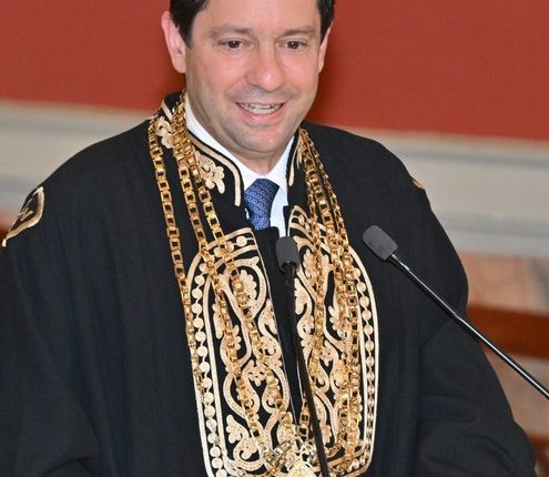 ΚΑΡΑΙΝΔΡΟΥ ΔΙΔΑΚΤΟΡΑΣ Πρύτανησ Σιάσος